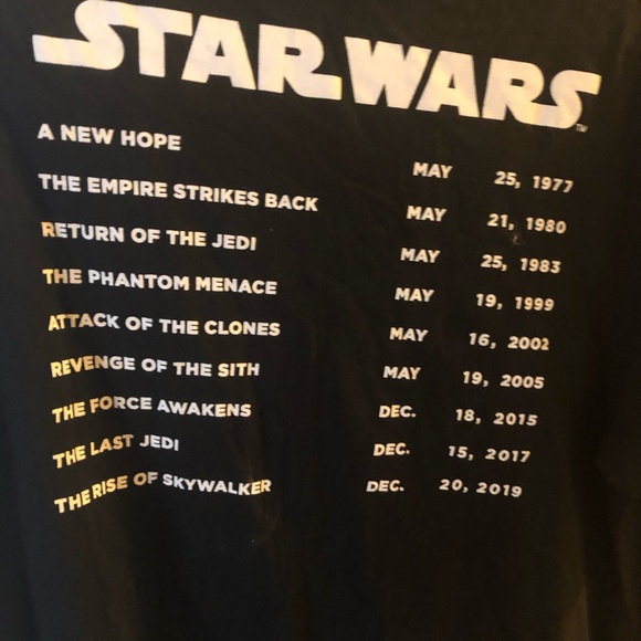 π«Star Wars, the Rise of Skywalker Tee - 688 *tee deal $18 or $15 w/offer - Picture 3 of 3